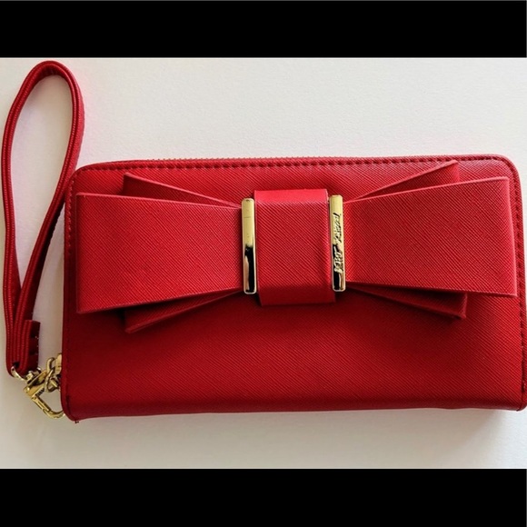 Betsey Johnson Handbags - Betsey Johnson zip around wallet/wristlet ❤️